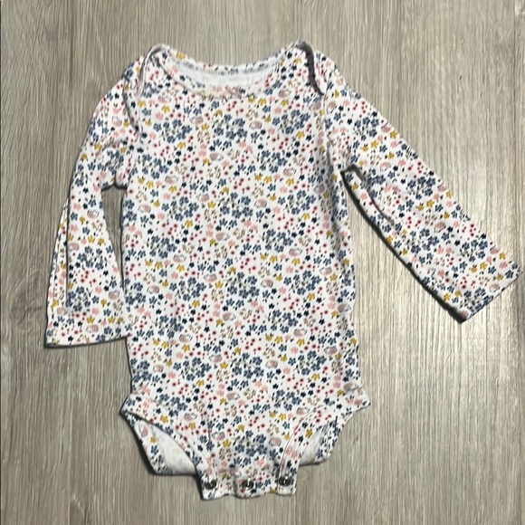 Carters Floral Long Sleeve Baby Onesie 9M - Picture 1 of 1